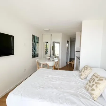 Holiday home Francia Avec Terrasse Et Piscine Cannes